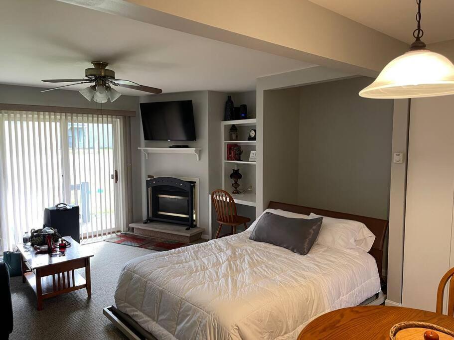 Skiing, Hiking, Village Of Eville Mtn Escape Ellicottville Exterior photo