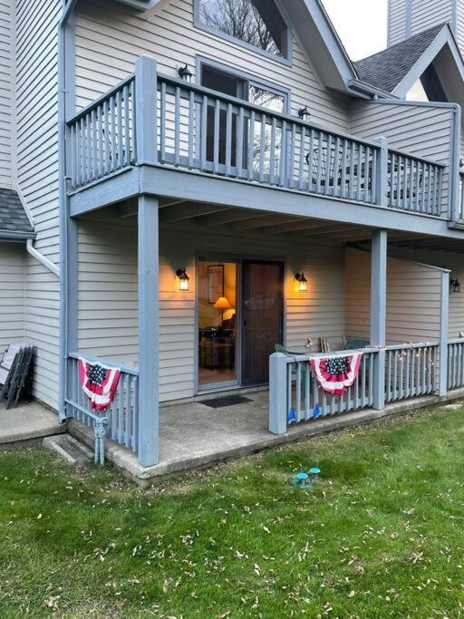 Skiing, Hiking, Village Of Eville Mtn Escape Ellicottville Exterior photo
