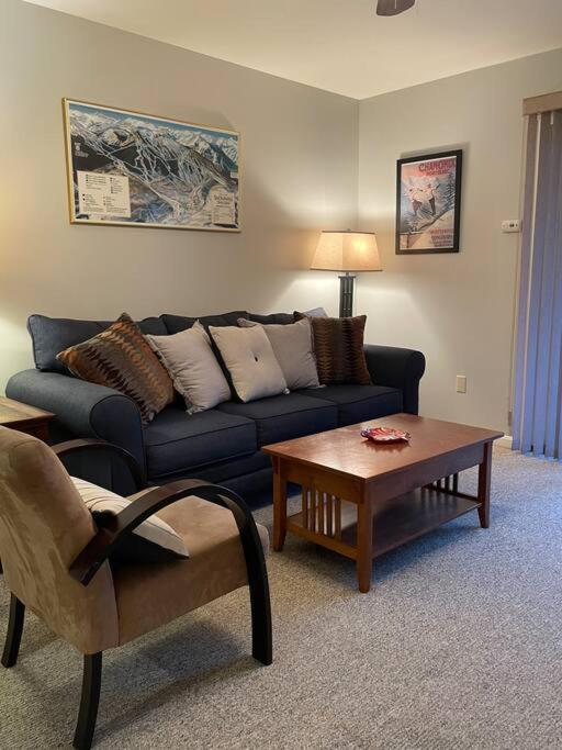 Skiing, Hiking, Village Of Eville Mtn Escape Ellicottville Exterior photo